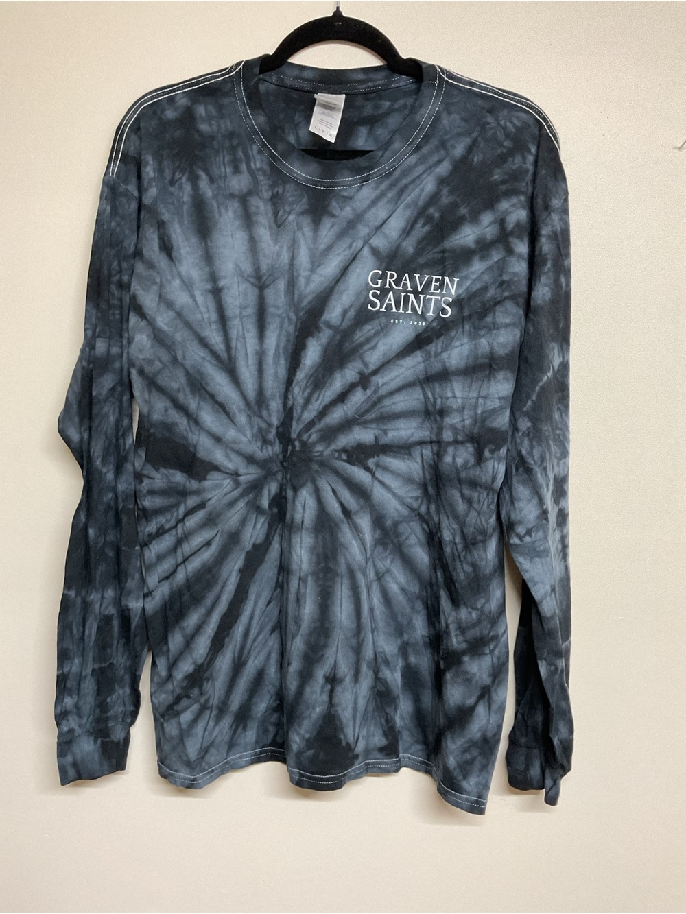 Men's Long Sleeve Tie-Dye Tee in Charcoal Black